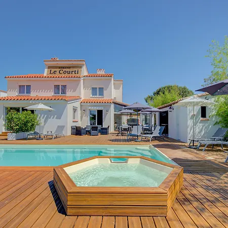 Hotel Domaine Le Courti (adults Only)
