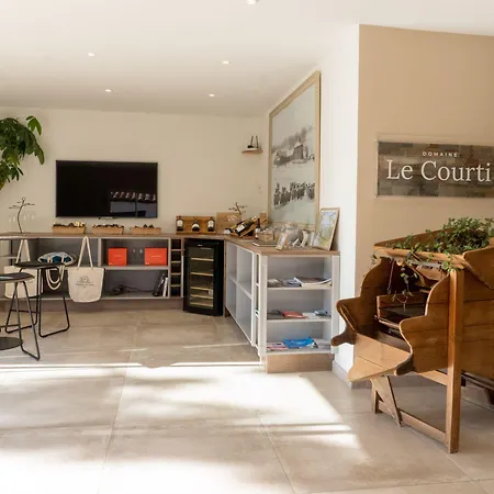 Domaine Le Courti (adults Only) Hotel 4*